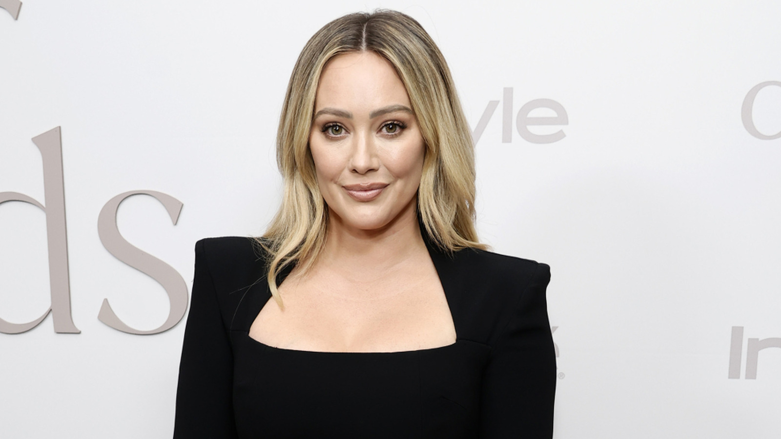 麗茲·麥奎爾（Lizzie McGuire）肯定會穿的5種Hilary Duff服裝