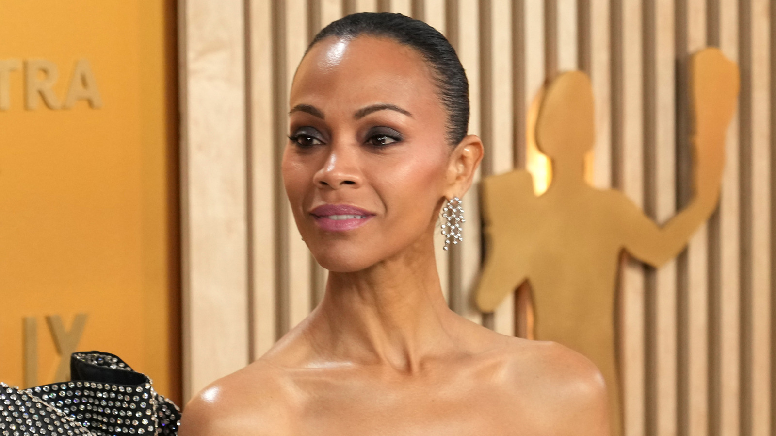 佐伊·薩爾達納（Zoe Saldana）仍然轉向妝容