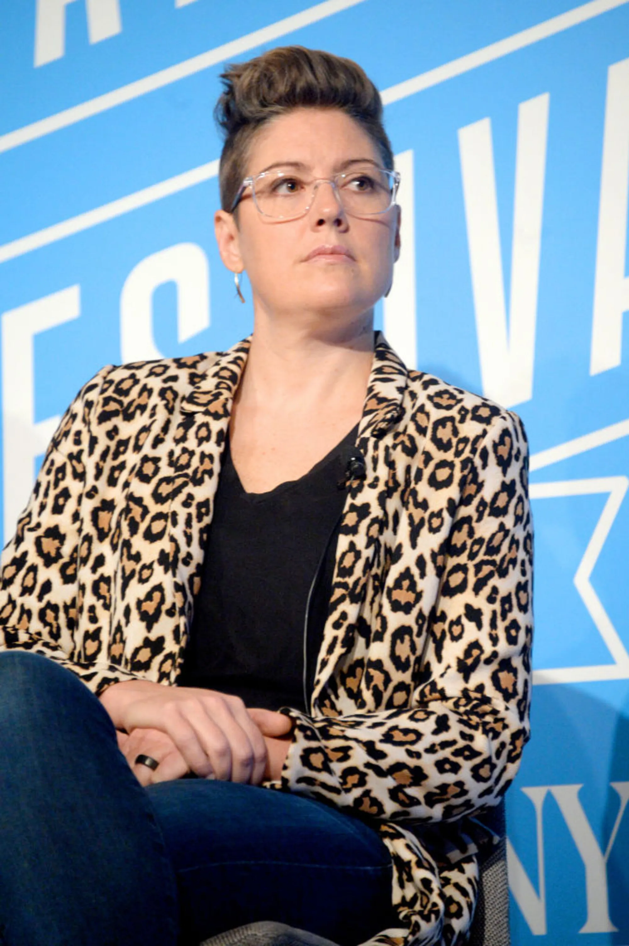 時尚的安然？ P180在欺詐訴訟中爆炸了Caastle的Christine Hunsicker