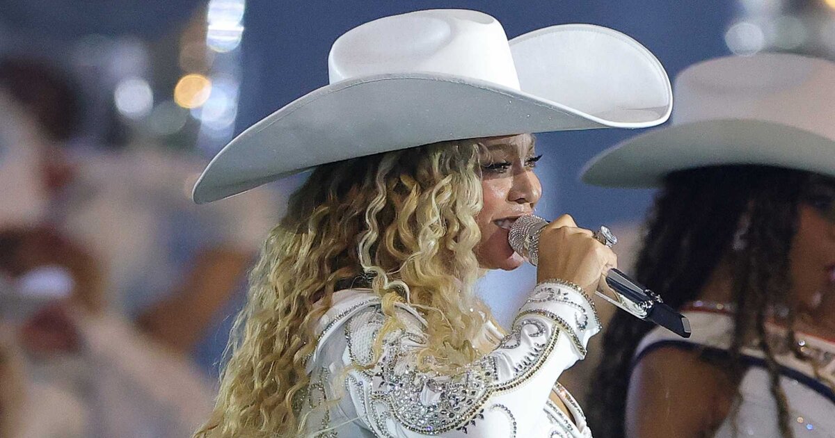 受泰勒·斯威夫特（Taylor Swift）和碧昂斯（Beyoncé）的啟發：“鄉村捲髮”非常適合每個喜歡它的浪漫的人